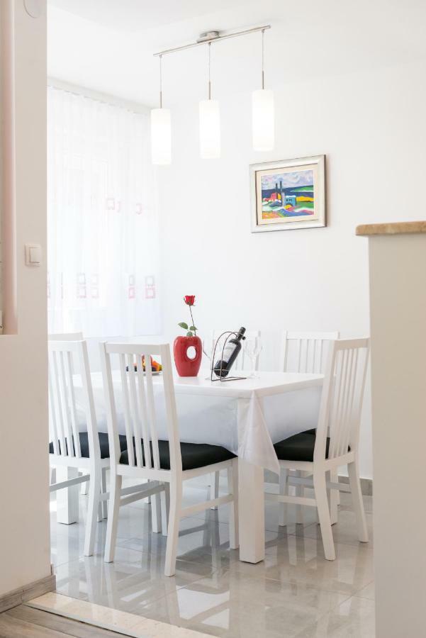 Kate Apartment Omiš Екстериор снимка