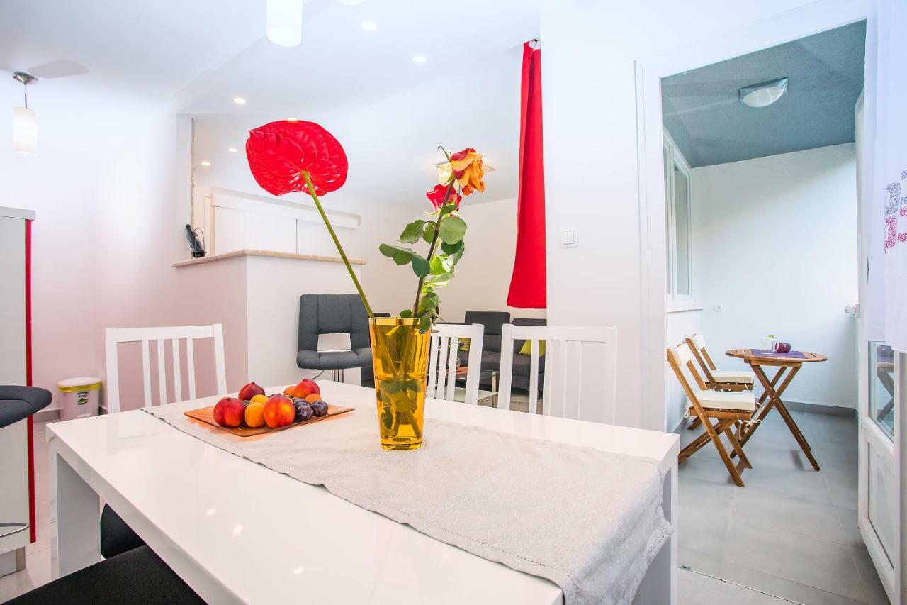 Kate Apartment Omiš Екстериор снимка